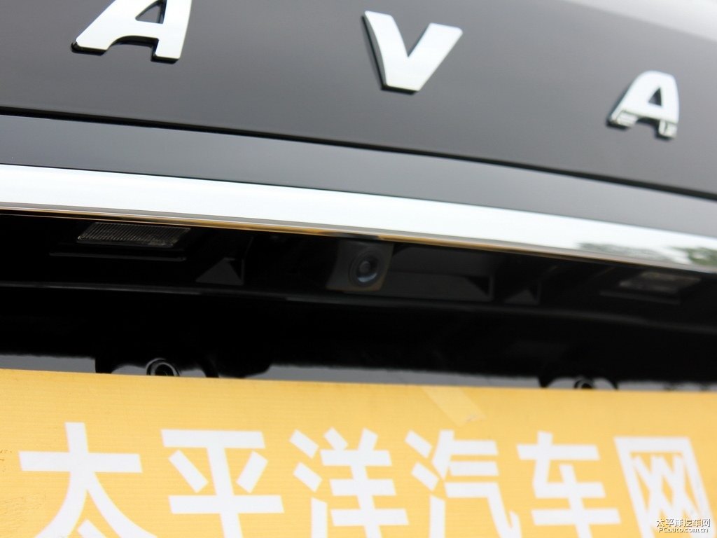 經(jīng)典黑哈弗H2車尾外觀圖片