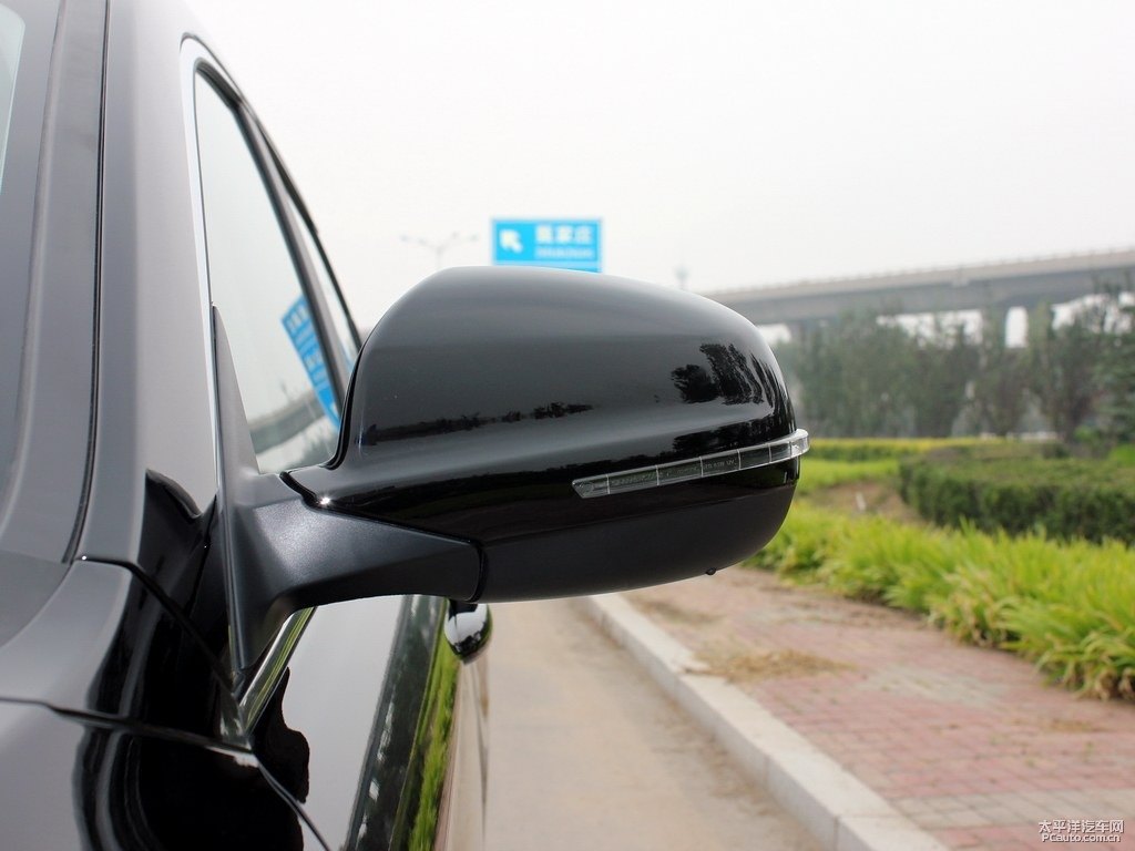 經(jīng)典黑哈弗H2車身外觀圖片