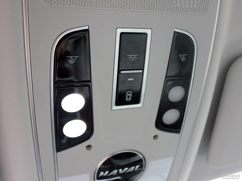 經(jīng)典黑哈弗H2車廂內(nèi)飾圖片