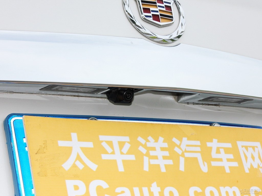凱迪拉克SRX外觀高清大圖