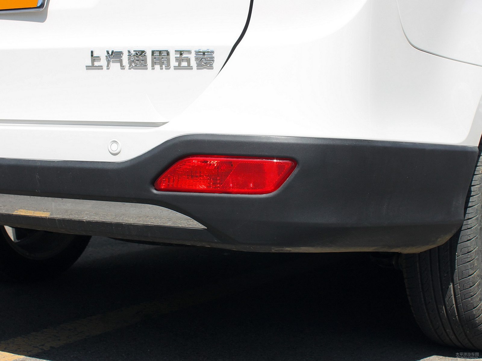 寶駿730外觀高清大圖
