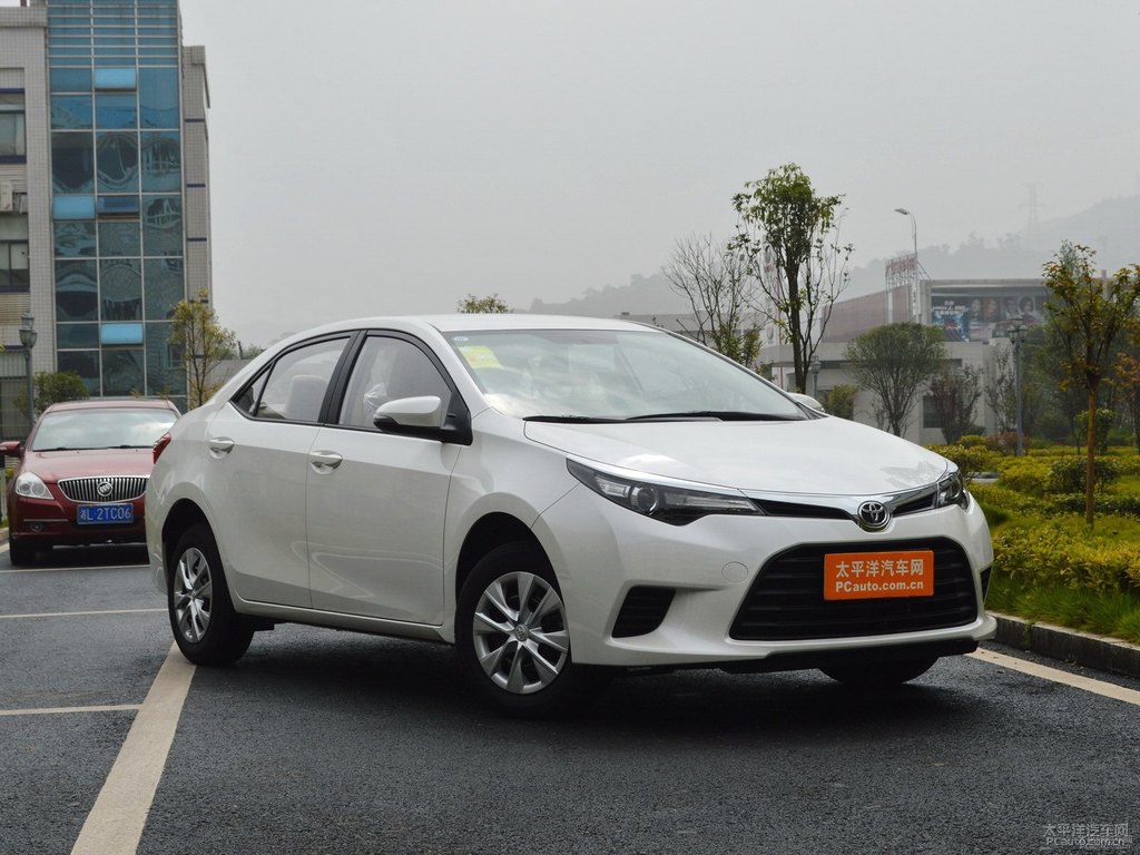 珍珠白雷凌整車外觀外觀圖片