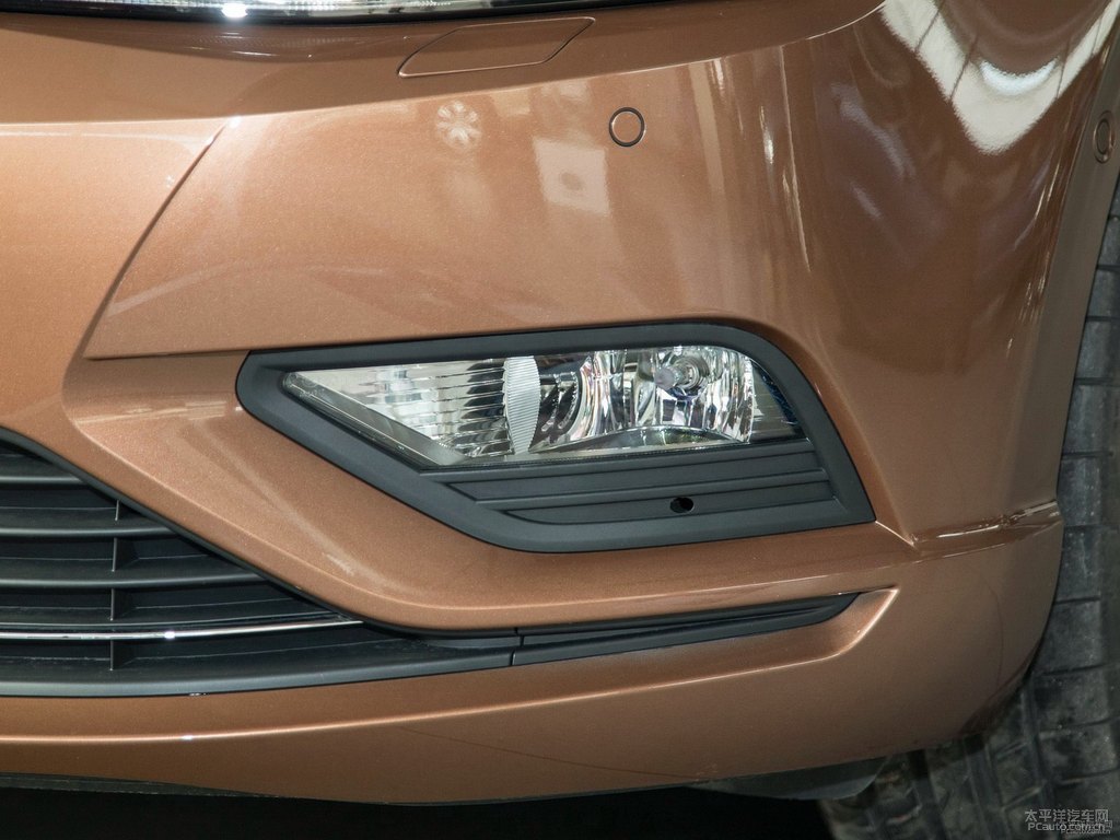 炫目金凌渡車(chē)頭外觀圖片