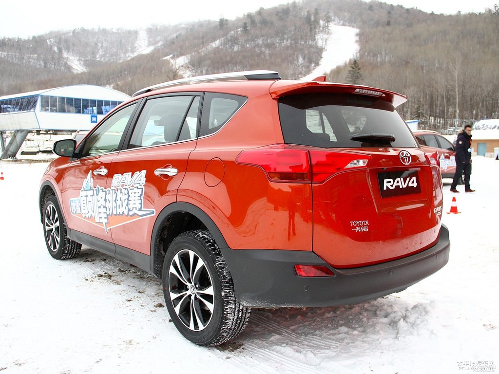 橙色RAV4榮放整車外觀外觀圖片