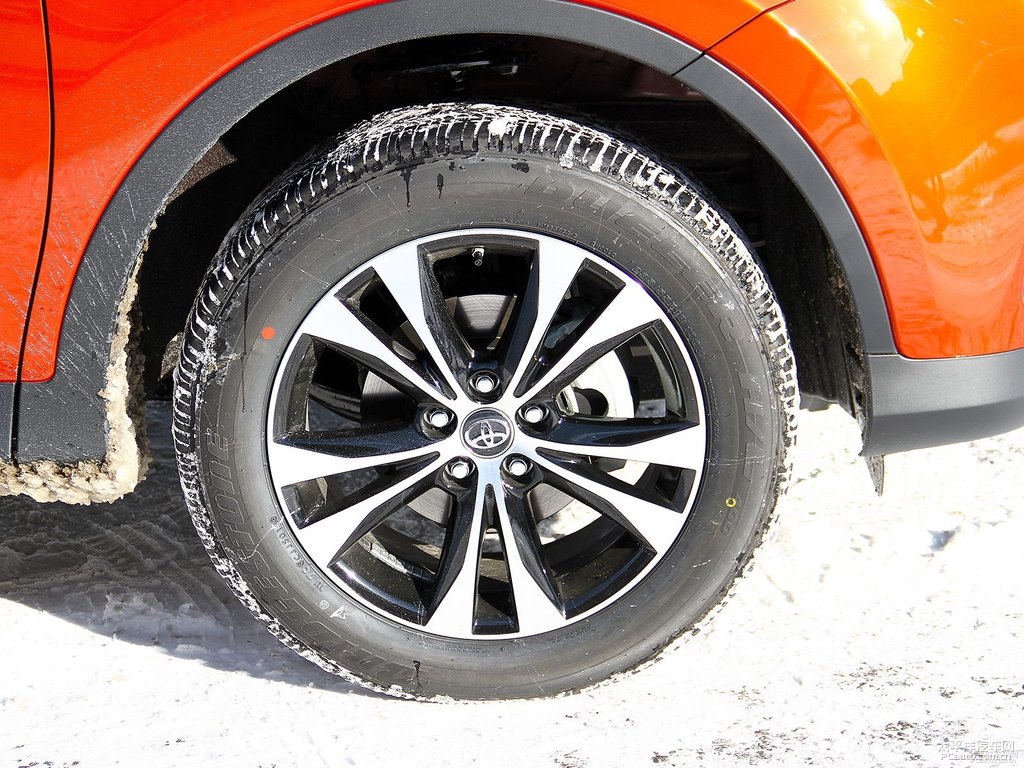 橙色RAV4榮放車身外觀圖片