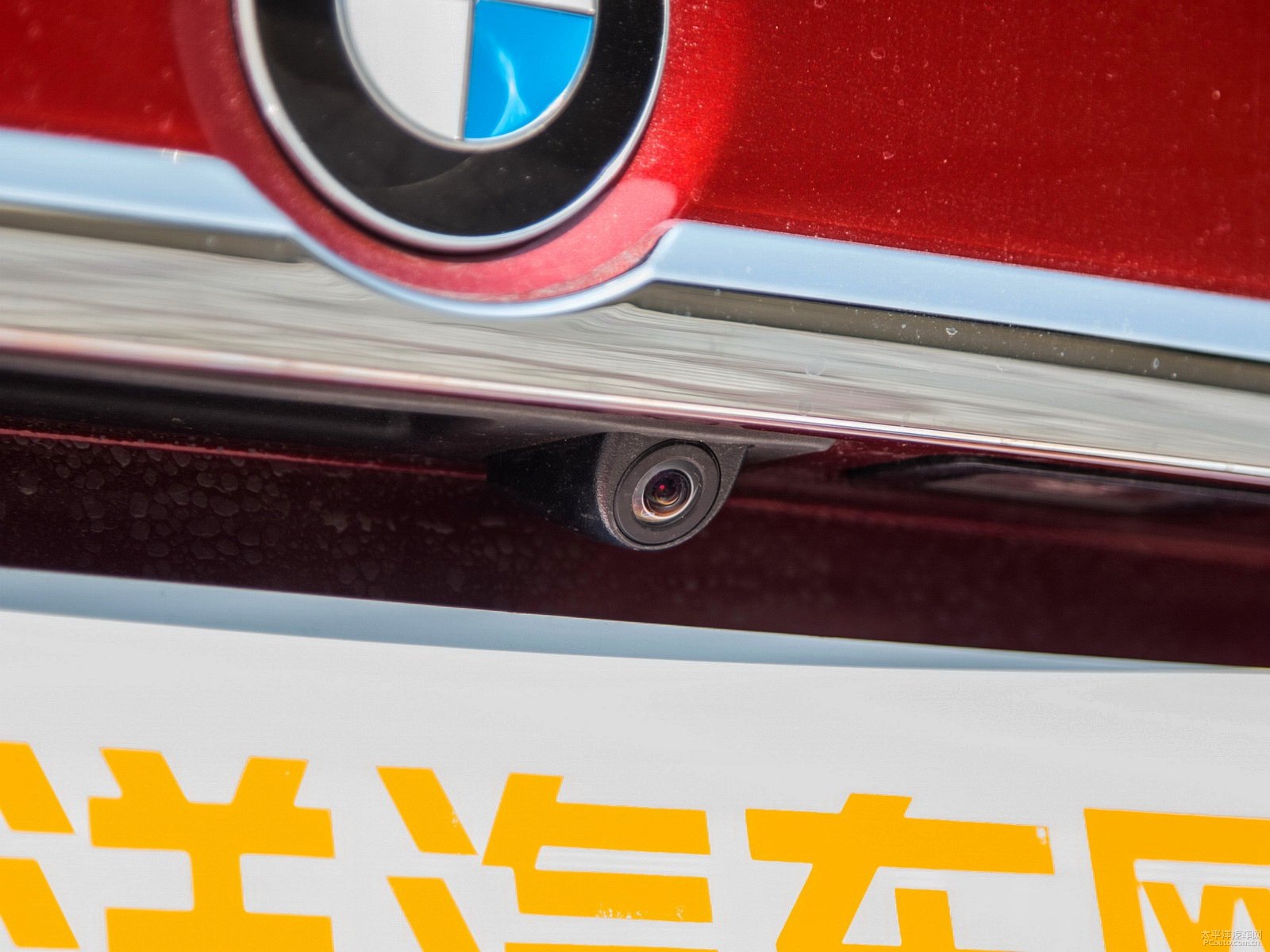 寶馬3系外觀高清大圖