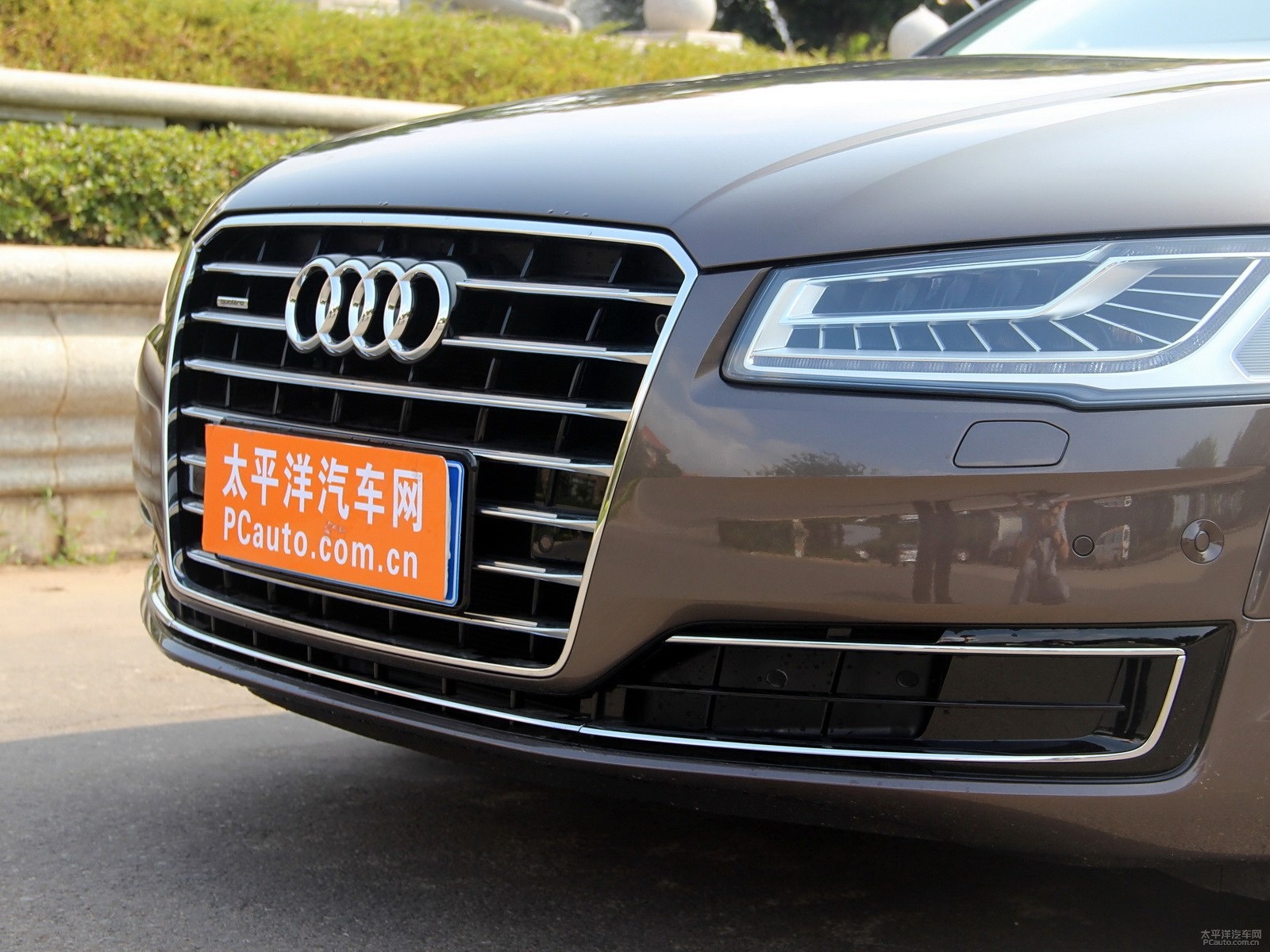 奧迪A8L外觀高清大圖