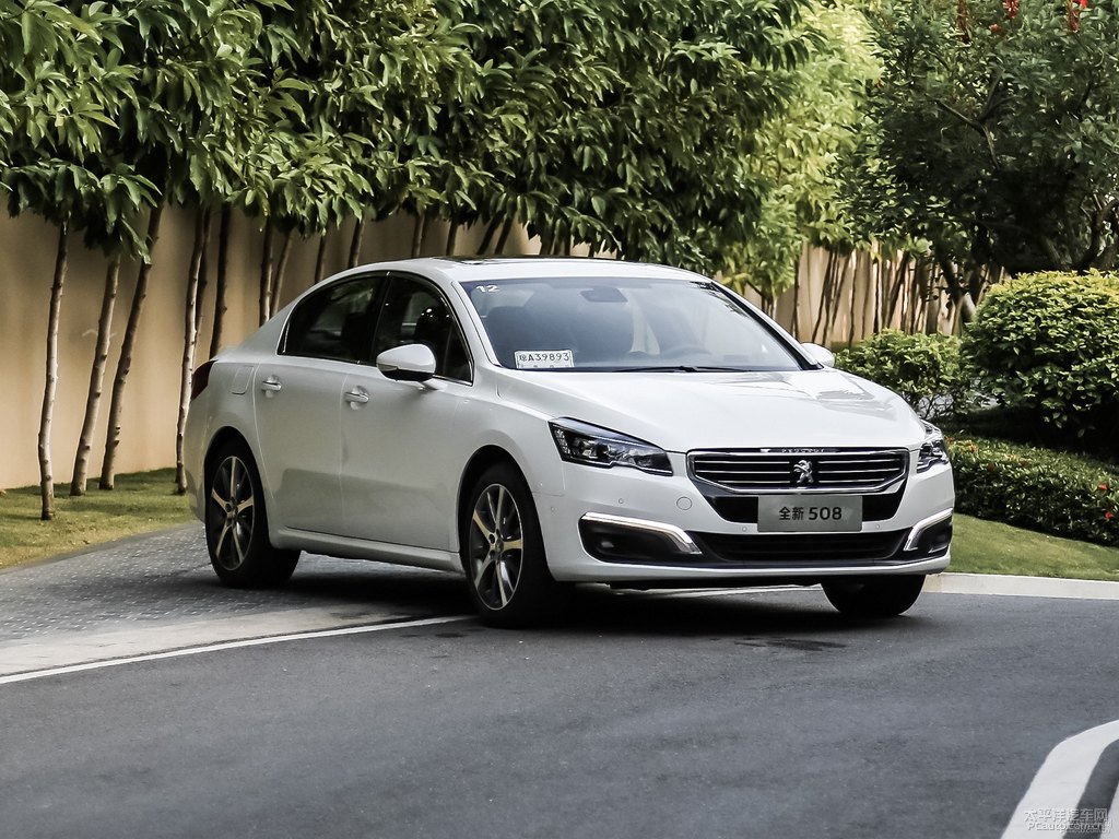 珠光白標(biāo)致508整車外觀外觀圖片