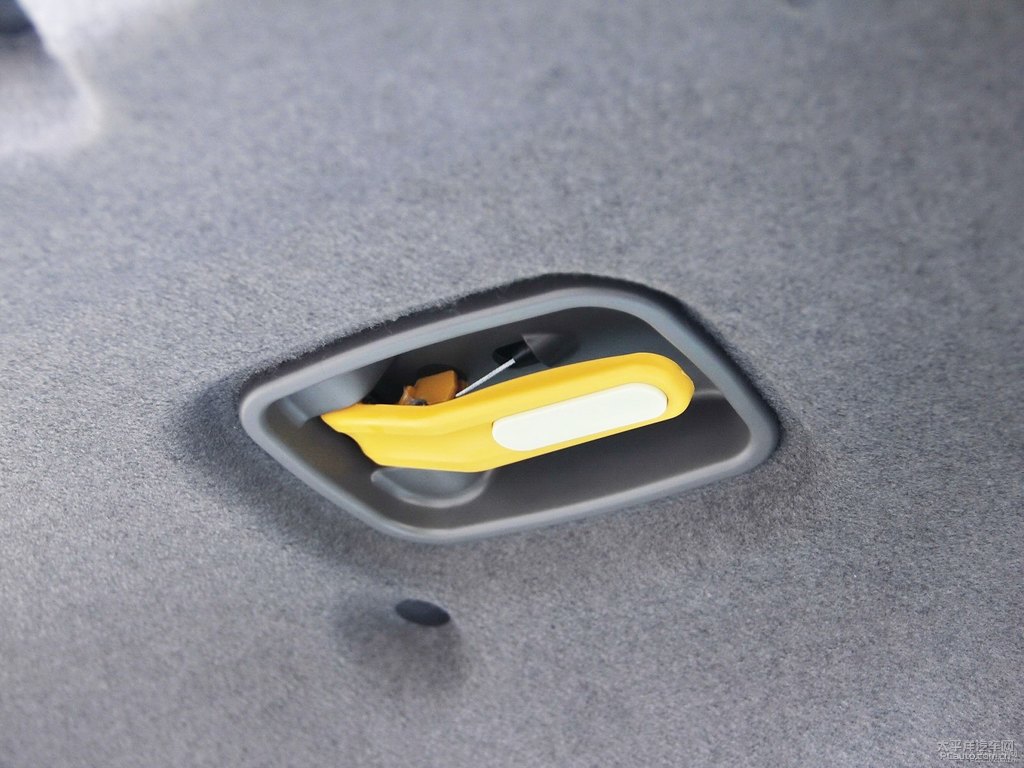 海洋藍(lán)新帝豪車廂內(nèi)飾圖片