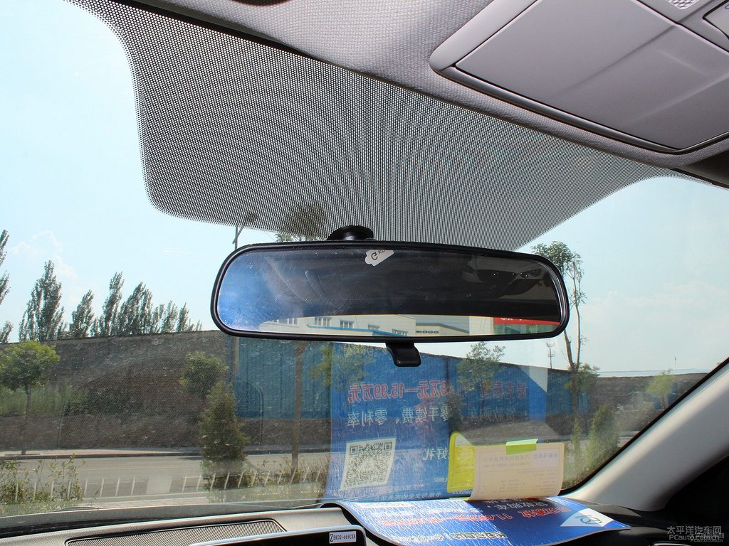 星際藍(lán)馬自達(dá)3 昂克賽拉車廂內(nèi)飾圖片