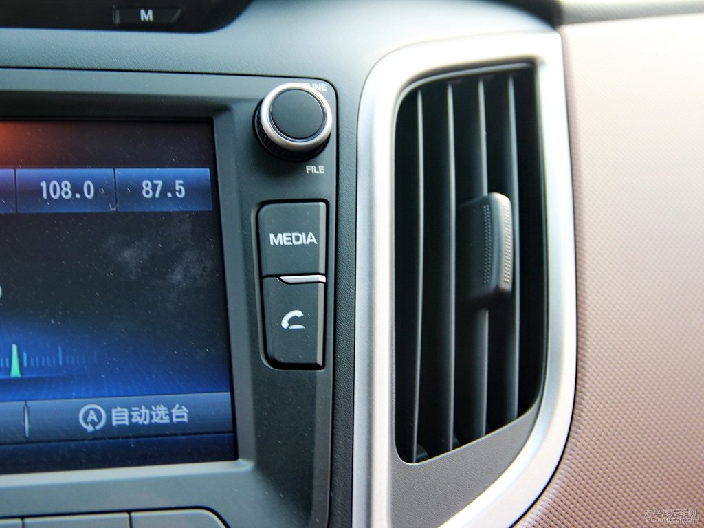 活力橙北京現(xiàn)代ix25中控內(nèi)飾圖片
