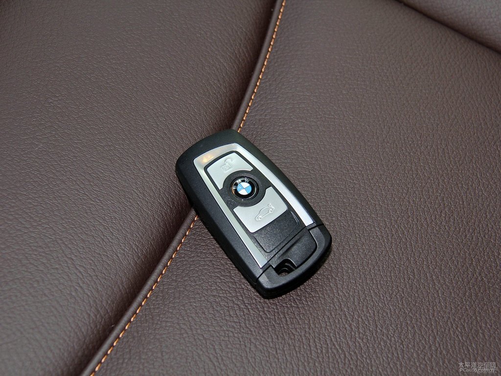 Vʯ׌RX3(M)(ji)(ji)DƬ