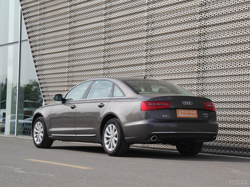 達(dá)科塔灰?jiàn)W迪A6L整車外觀外觀圖片
