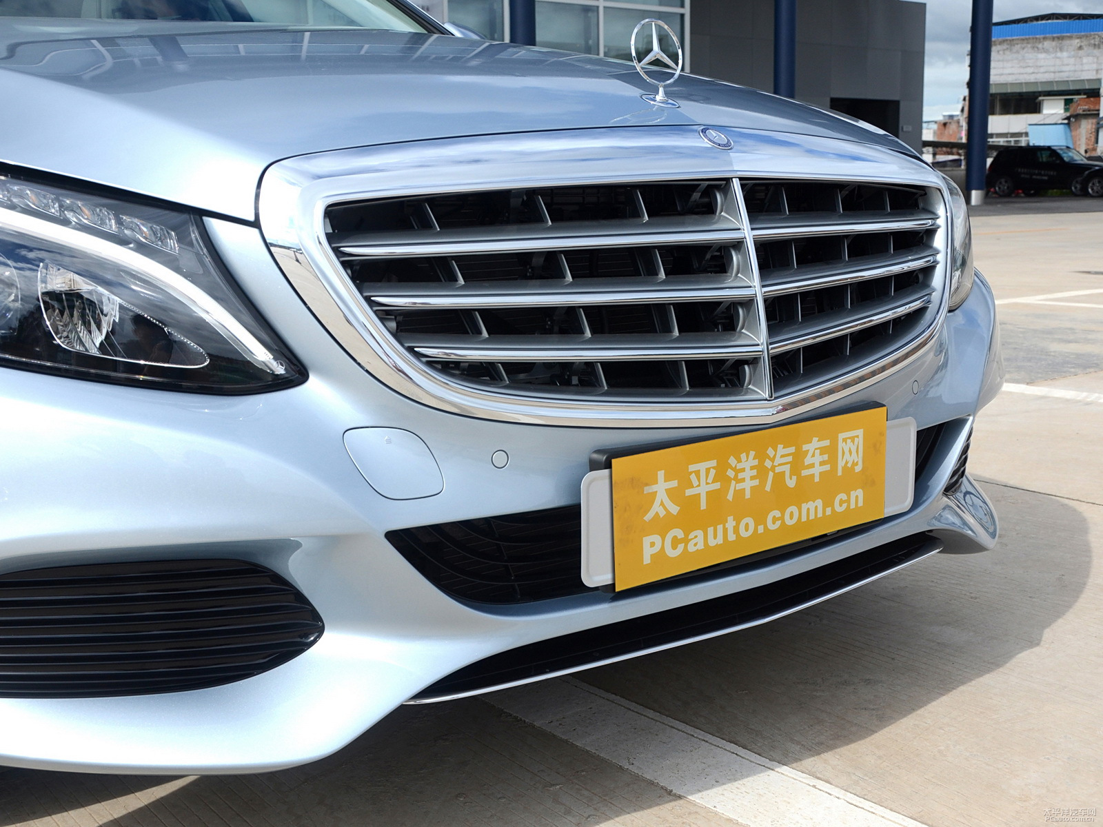 奔馳C級外觀高清大圖