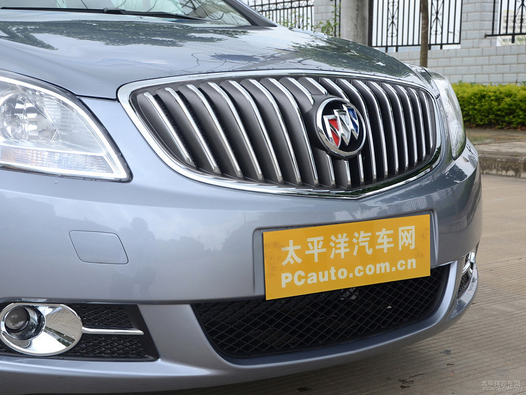 鈦金灰英朗車頭外觀圖片
