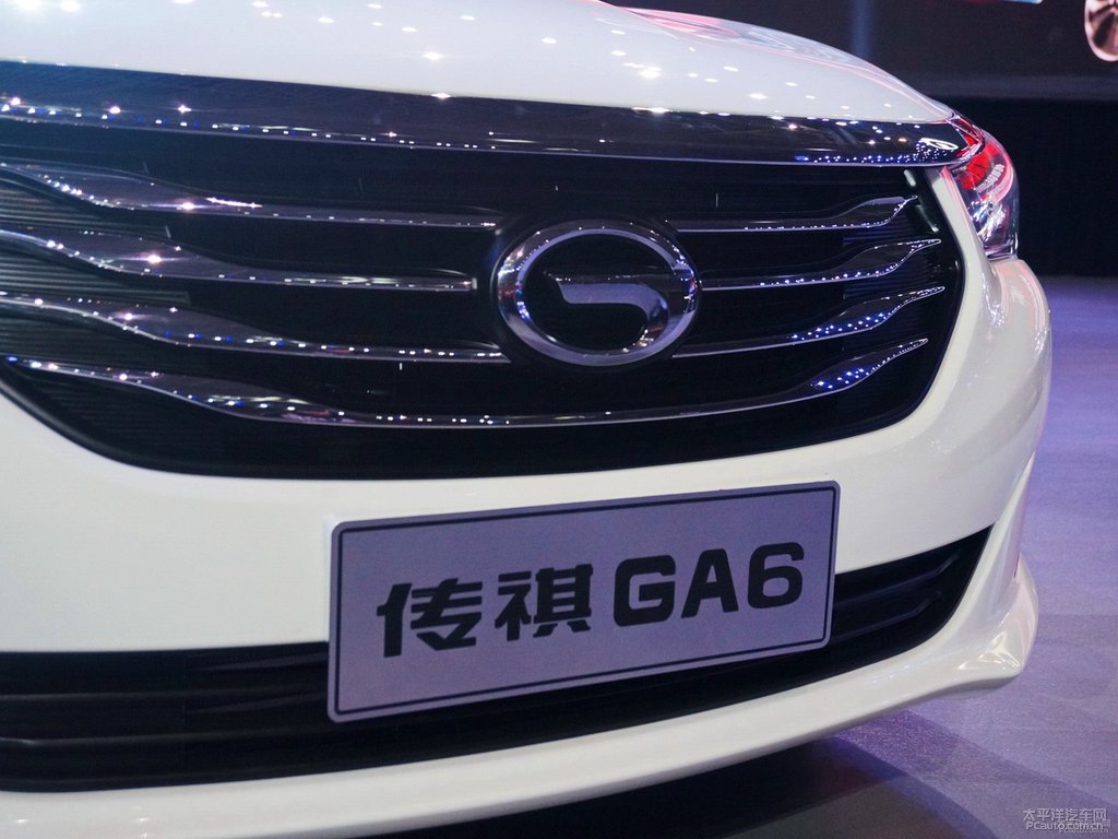 象牙白傳祺GA6車頭外觀圖片