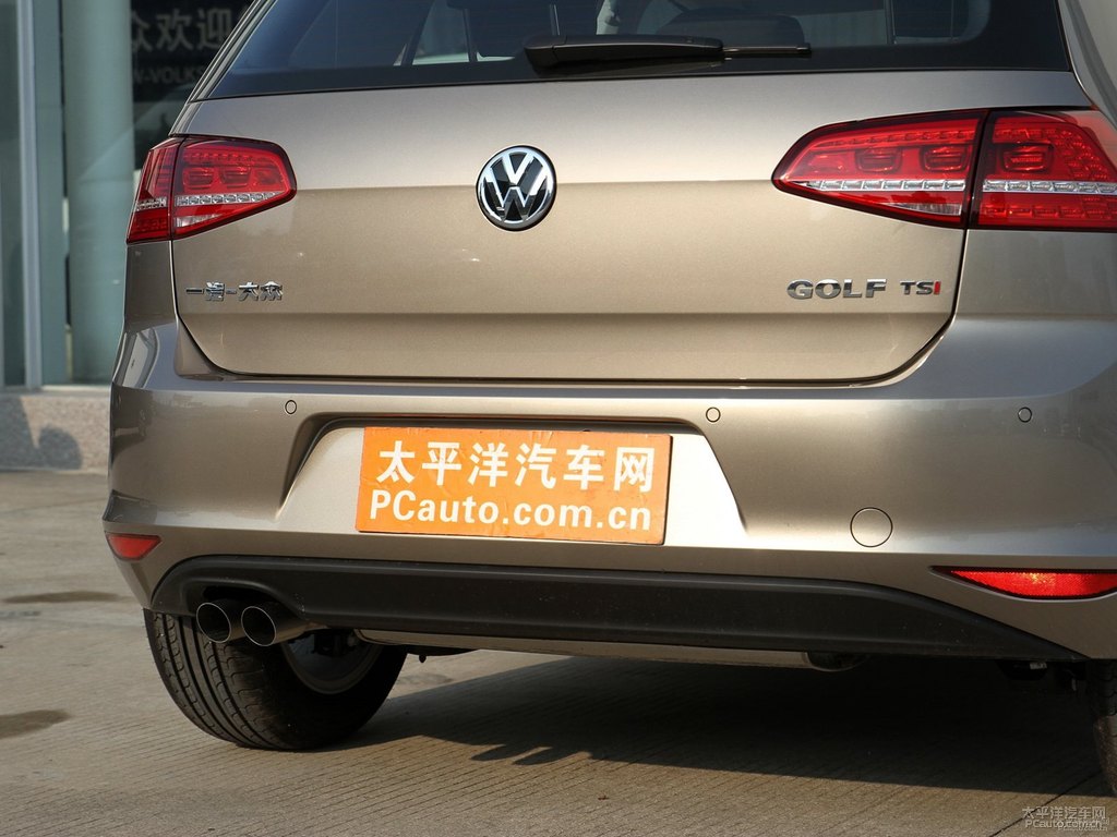 塔希提金高爾夫車尾外觀圖片