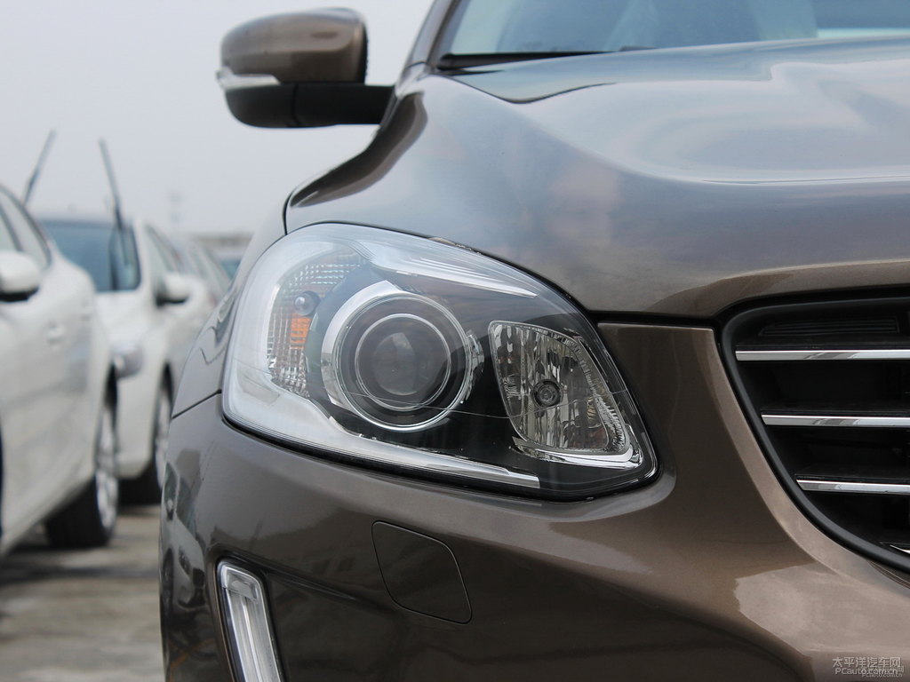 ĺɫ~֠XC60(M(jn))܇(ch)^^DƬ