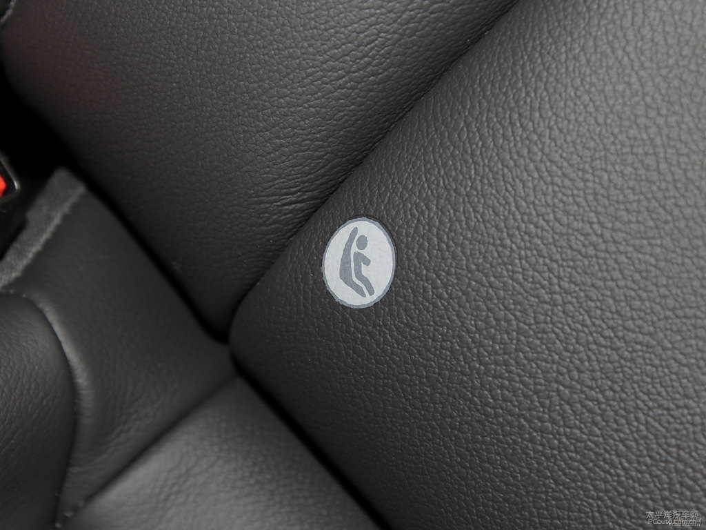 ĺɫ~֠XC60(M(jn))΃(ni)DƬ