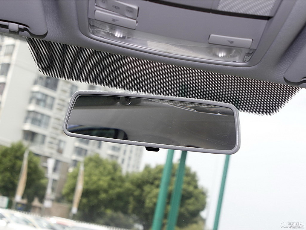 星輝銀明銳車廂內飾圖片