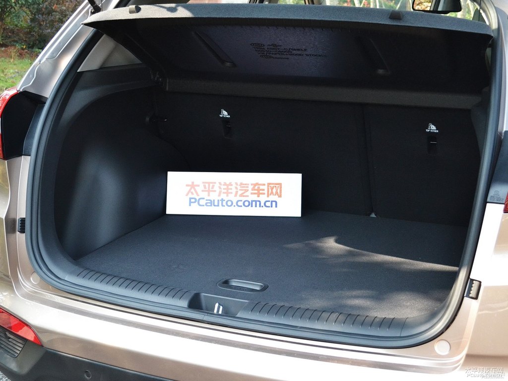 流沙金北京現(xiàn)代ix25后備廂空間圖片