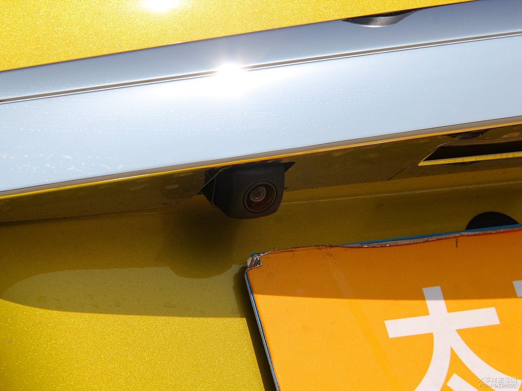 新帝豪車尾外觀圖片