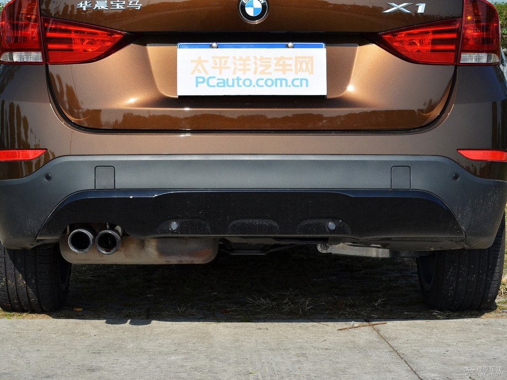 馬拉喀什棕寶馬X1車尾外觀圖片