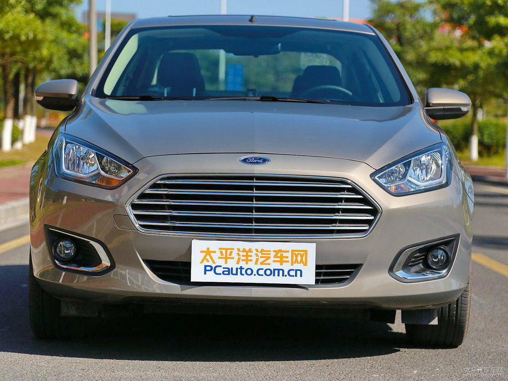 磁力灰福睿斯車頭外觀圖片