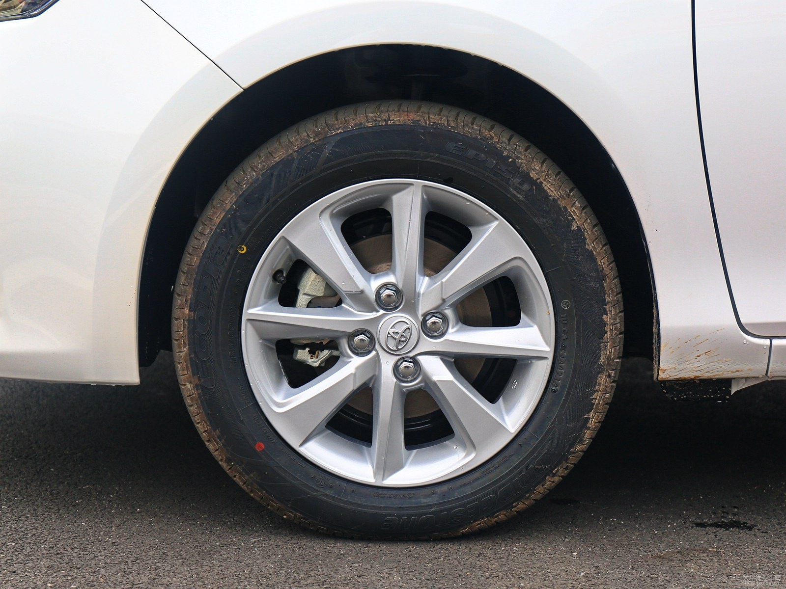 YARiS L 致炫外觀高清大圖