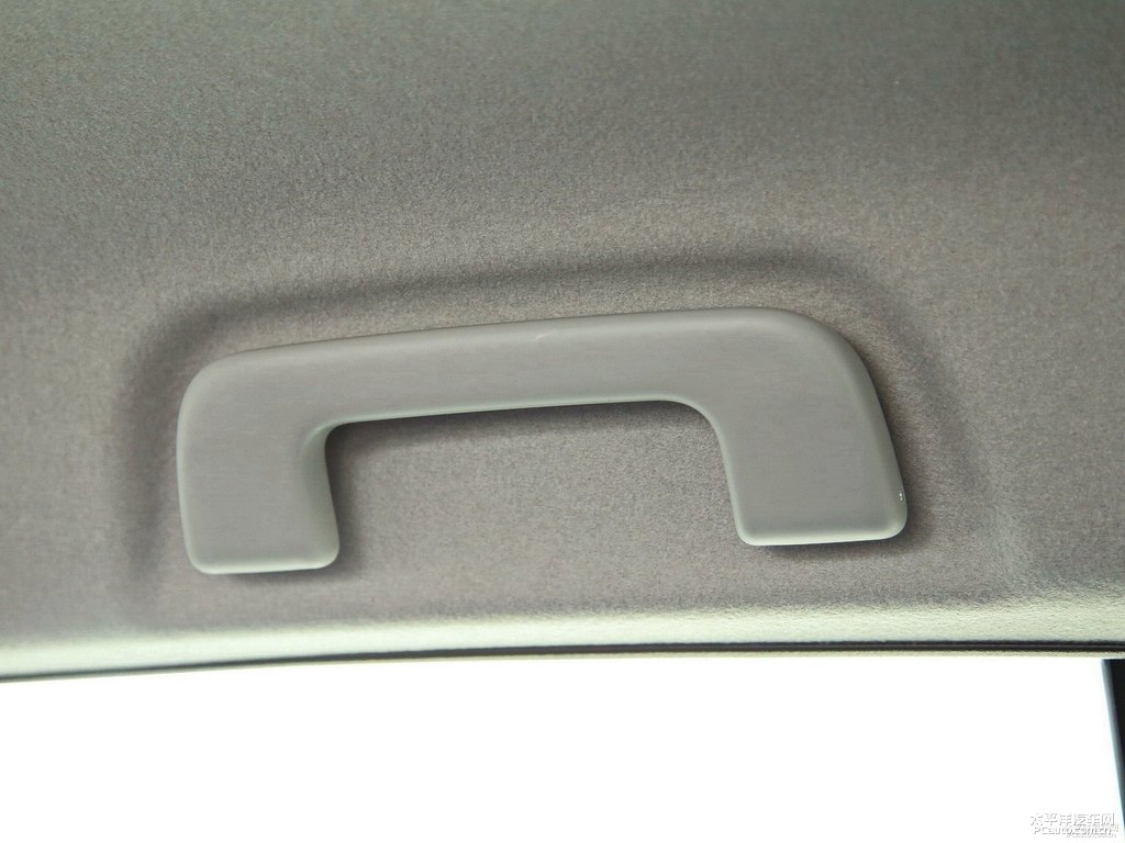 炫晶黑YARiS L 致炫車廂內(nèi)飾圖片