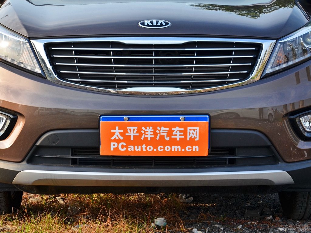 沙灘金智跑車頭外觀圖片
