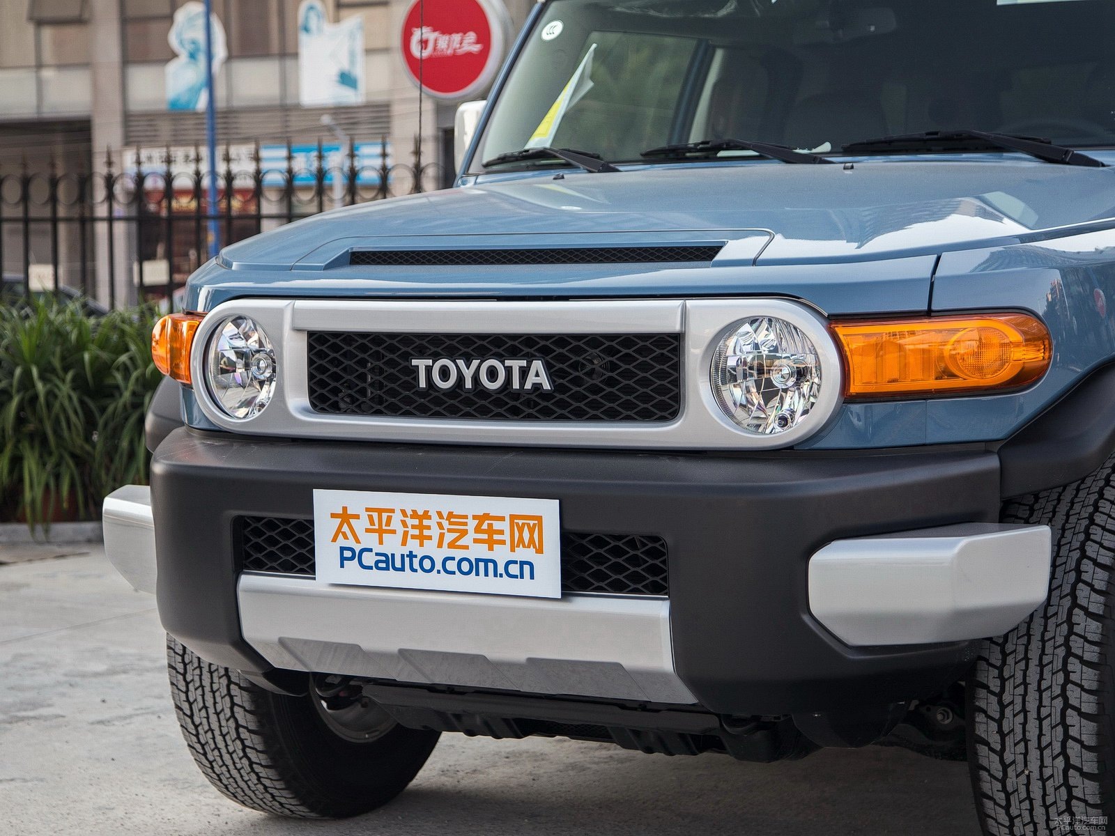 FJ酷路澤外觀高清大圖