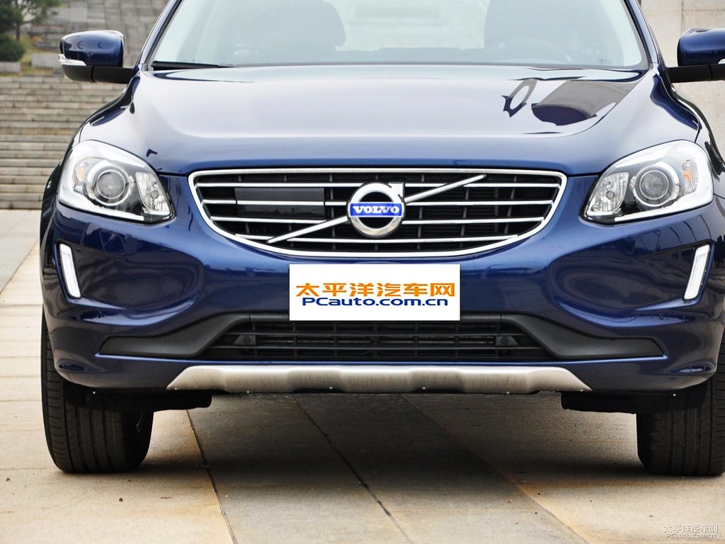 海洋藍沃爾沃XC60車頭外觀圖片