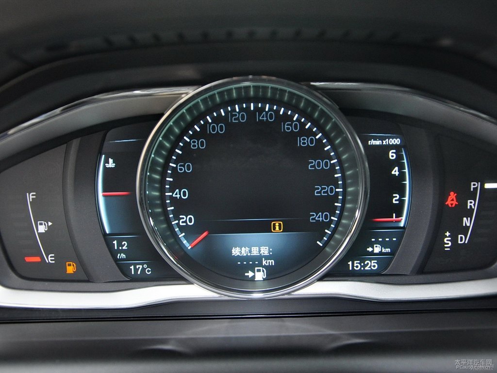 海洋藍沃爾沃XC60中控內(nèi)飾圖片