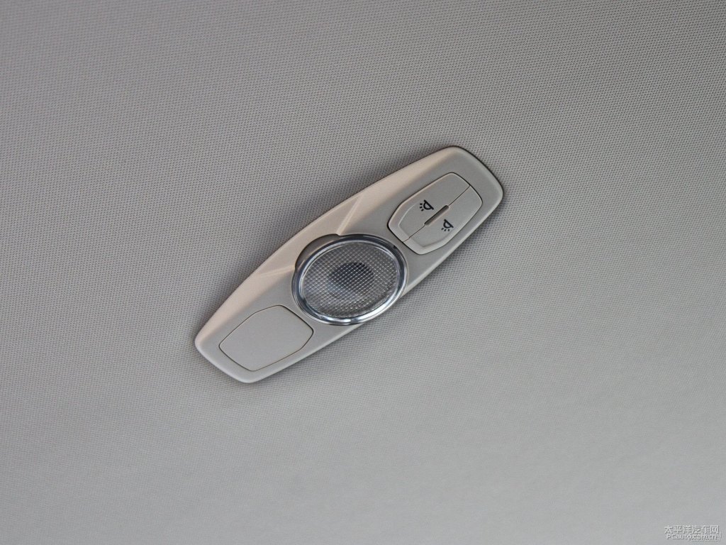 典雅白翼虎車廂內(nèi)飾圖片