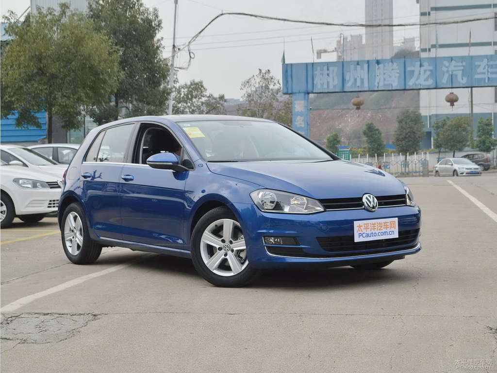 珊瑚藍(lán)高爾夫整車(chē)外觀外觀圖片