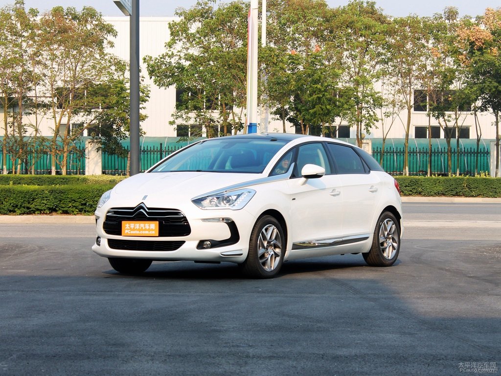 DS 5܇^^DƬ