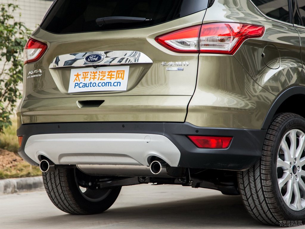 琥珀金翼虎車尾外觀圖片