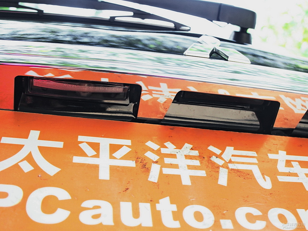 帕杰羅勁暢外觀高清大圖