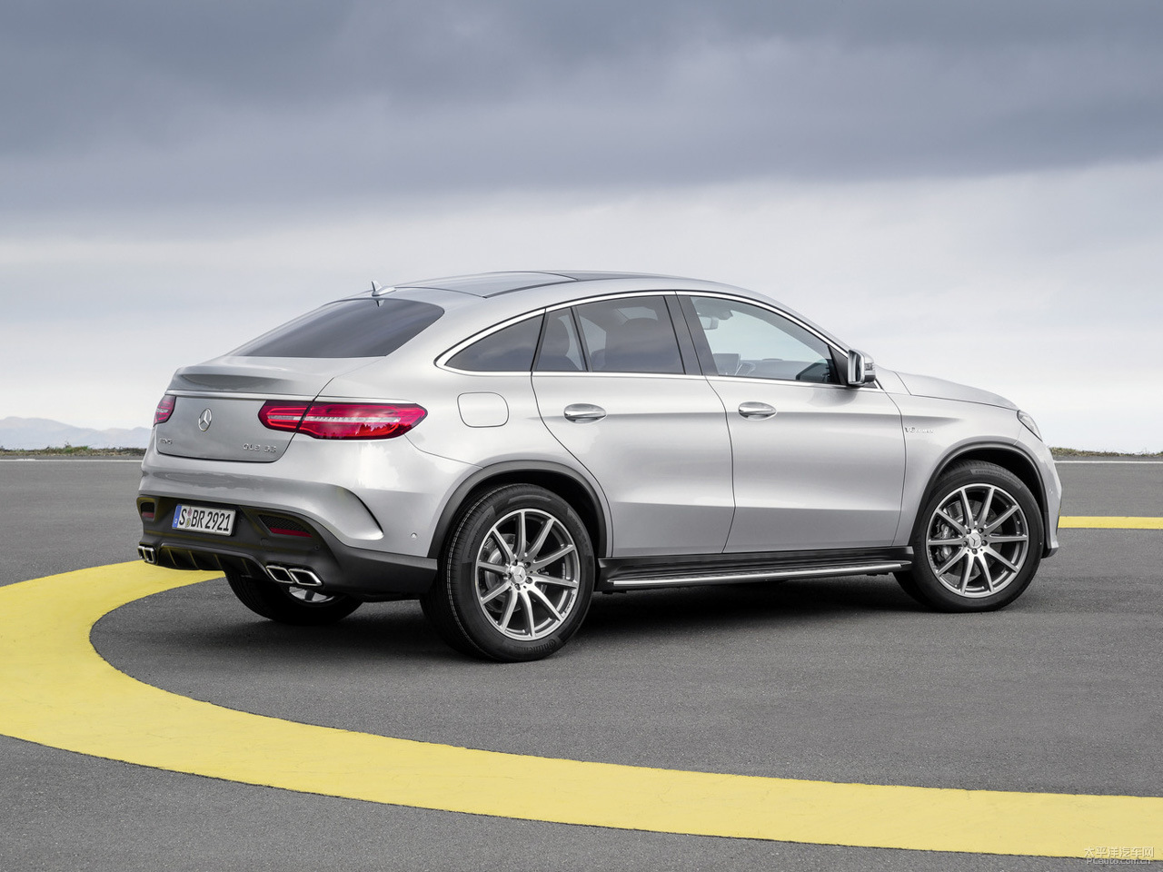 GLE 轎跑SUV AMG外觀高清大圖