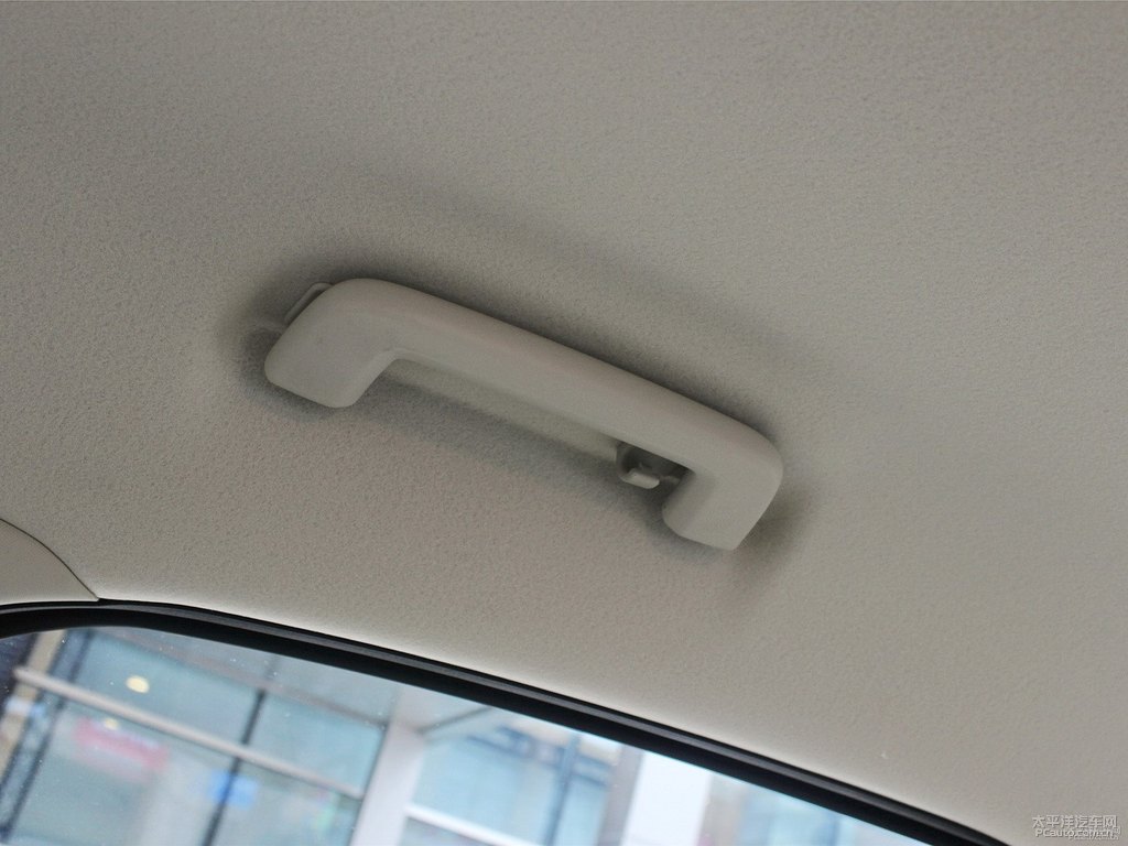 魅力金福睿斯車廂內(nèi)飾圖片