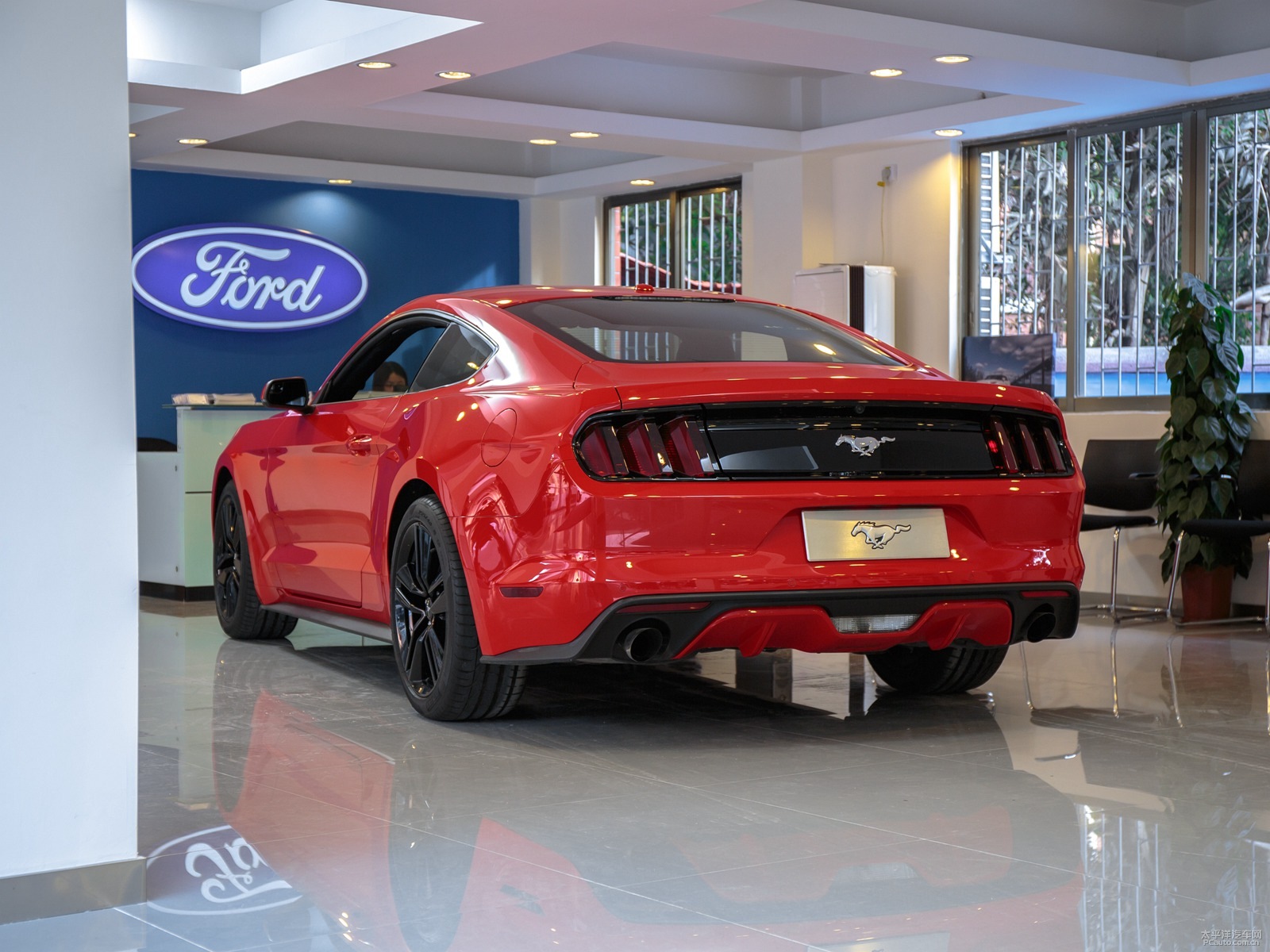 福特Mustang外觀高清大圖