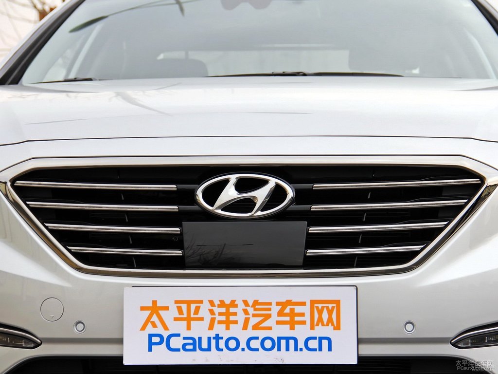 古月銀索納塔車頭外觀圖片