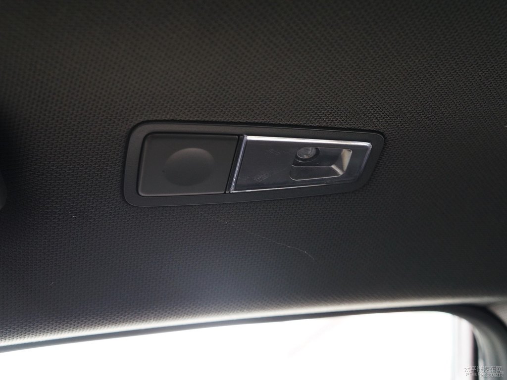 橄欖棕索納塔車廂內(nèi)飾圖片