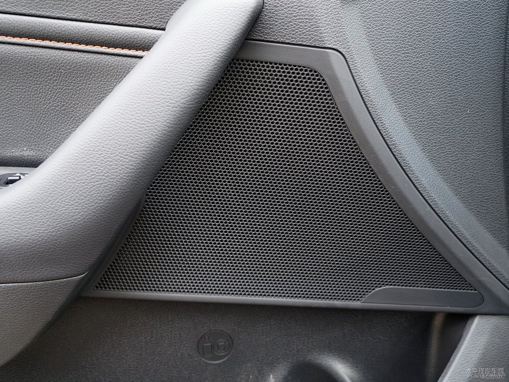 橄欖棕索納塔車廂內(nèi)飾圖片