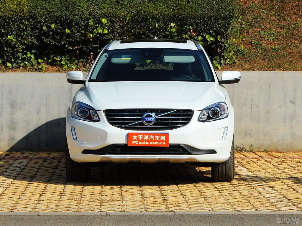 冰雪白沃爾沃XC60整車外觀外觀圖片