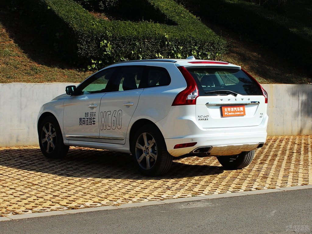 冰雪白沃爾沃XC60整車外觀外觀圖片