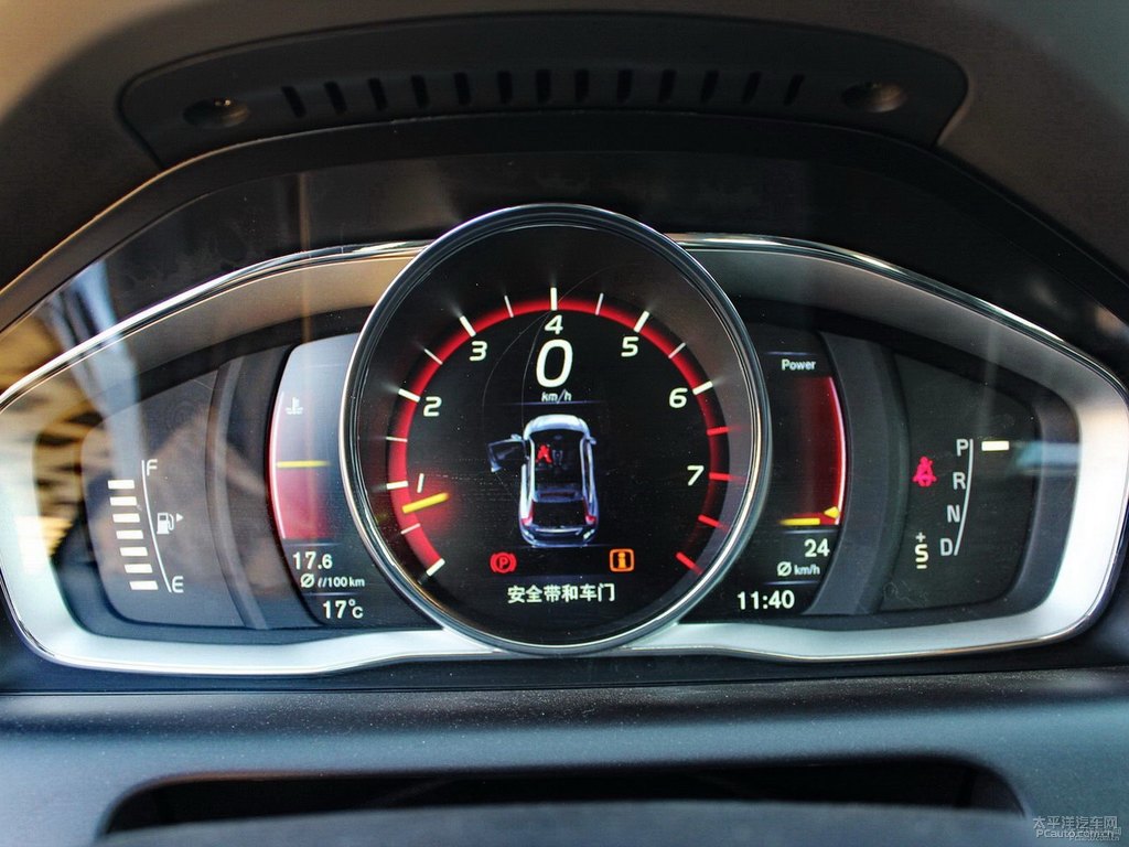 冰雪白沃爾沃XC60中控內(nèi)飾圖片