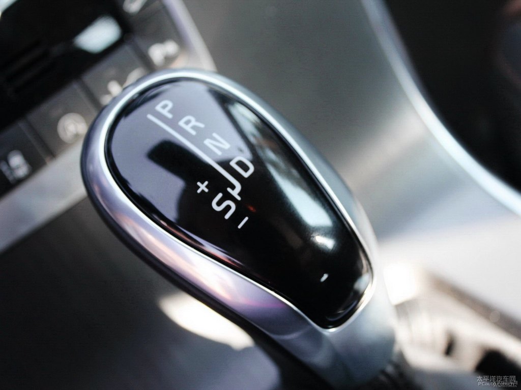 冰雪白沃爾沃XC60中控內(nèi)飾圖片
