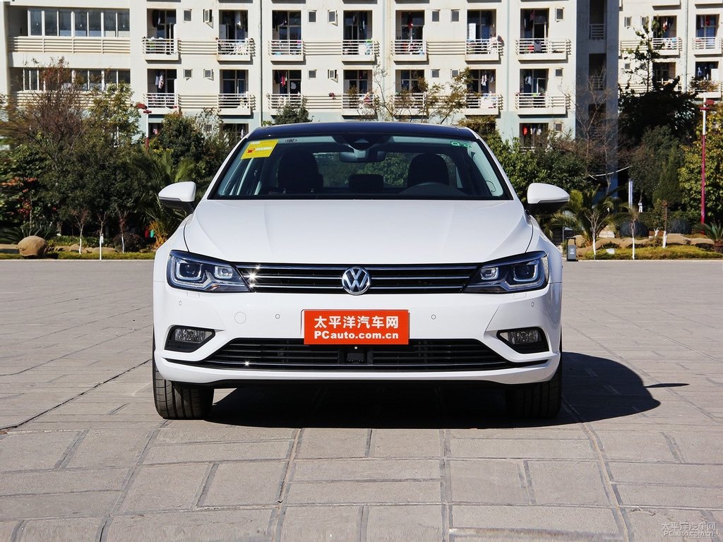 凜冽白凌渡整車外觀外觀圖片